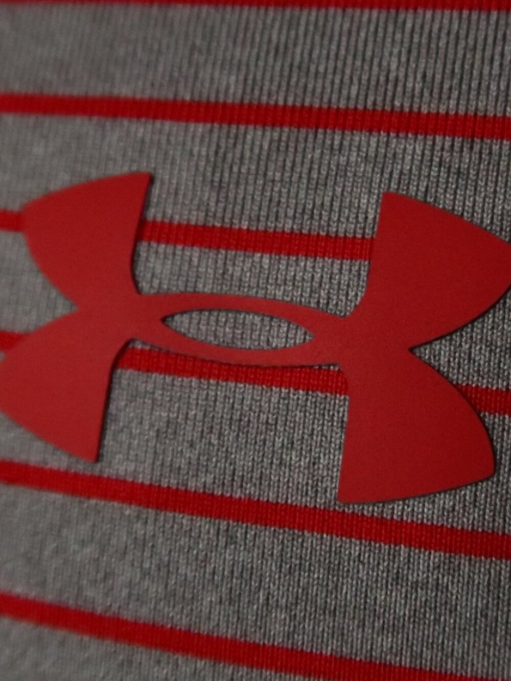 Under Armour Gray Red Pin-Striped Performance Stretch Polo (M) OMG! ⛳️ 😎
